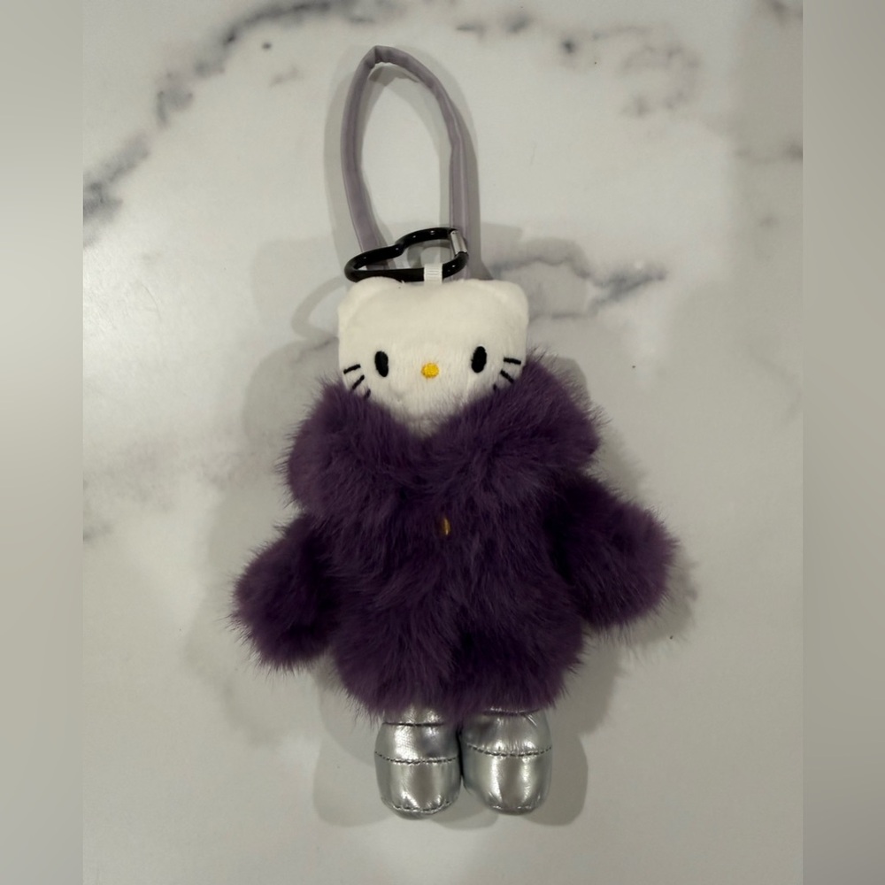 Long leg doll purple furry fuzzy coat jacket outfit Hello Kitty keychain